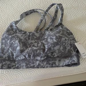 Brand new sz 6 Lululemon energy bra